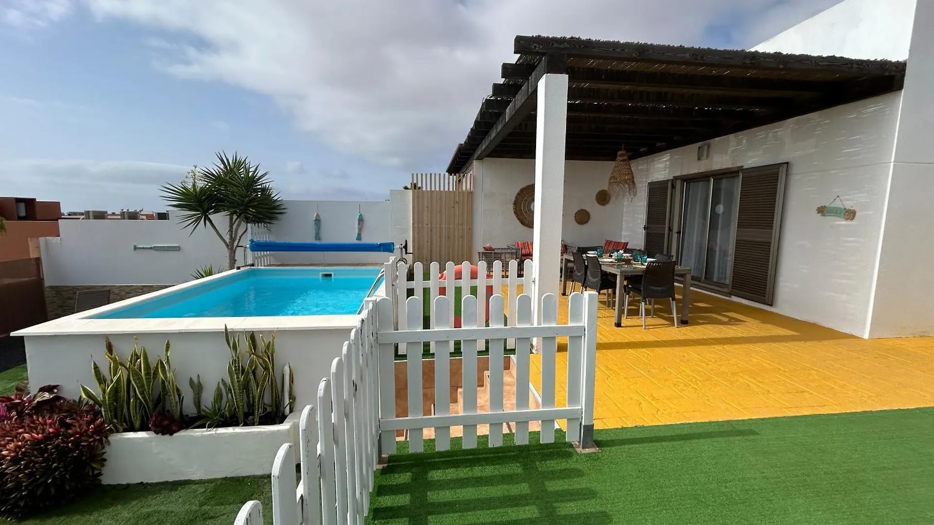 Villa Dinateli, Salinas Golf كاليتا ذي فوستي